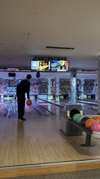003Bowlingr105jpeg